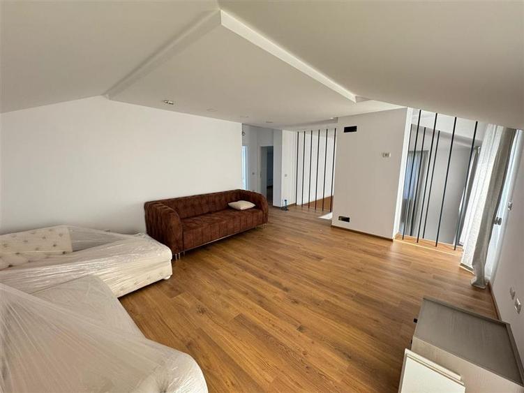 Vila cu piscina P + M in cartier Dr Carnabel - 14