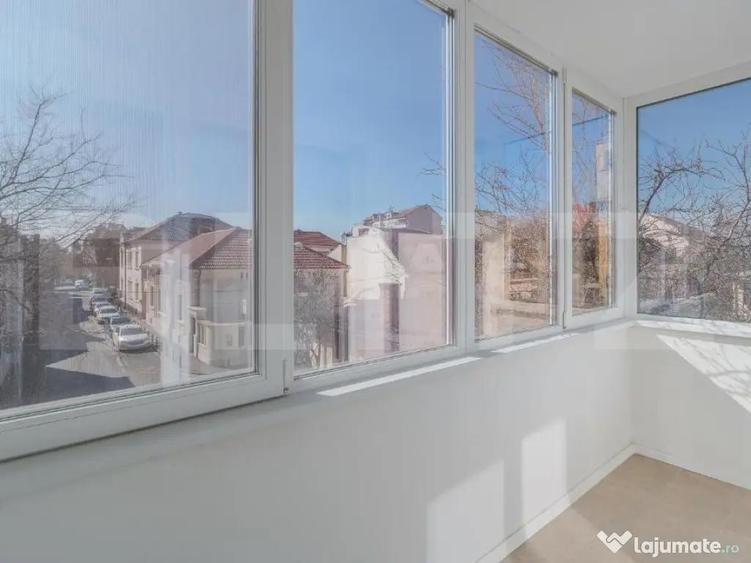 Apartament modern cu 3 camere, central, etaj 1 - 8