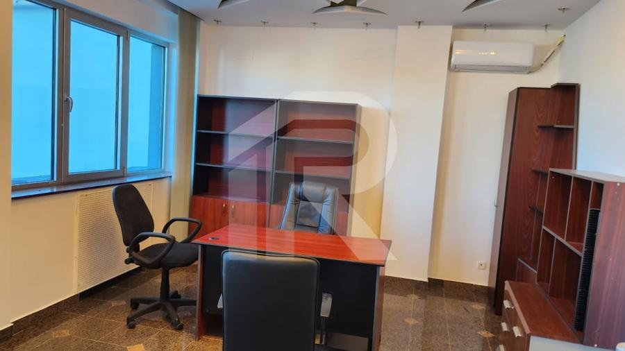 Spațiu premium birouri sau clinică, 2 corpuri, 12 parcări, lift, terasă - 7500 E - 22