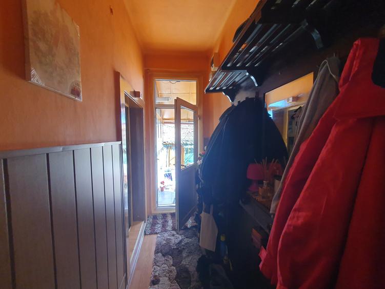 Apartament 2 camere (corp de casa), 75000 euro - 3