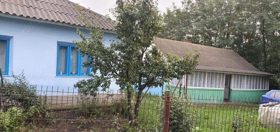 Casa, grajd, gradina plus dependinte - 2