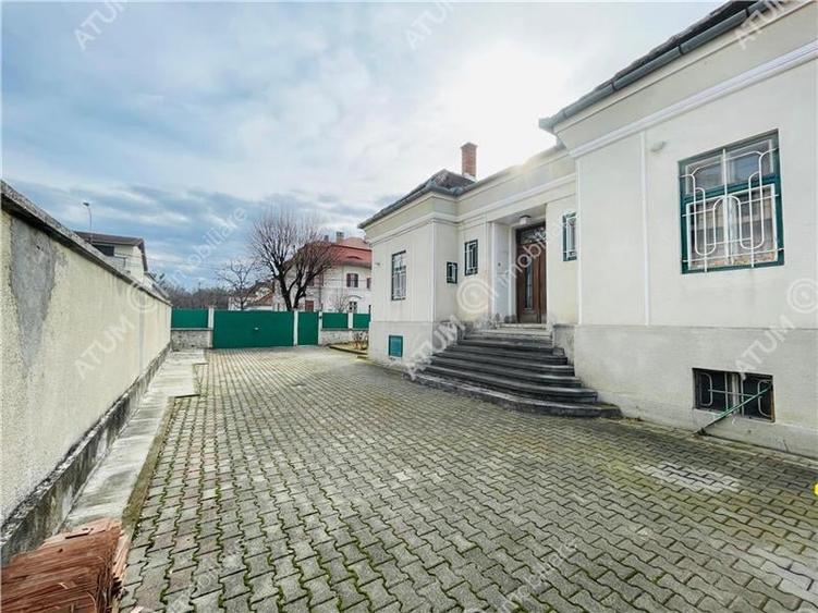 Casa individuala 4 camere decomandate 1000 mp teren zona Blv Victoriei - 24