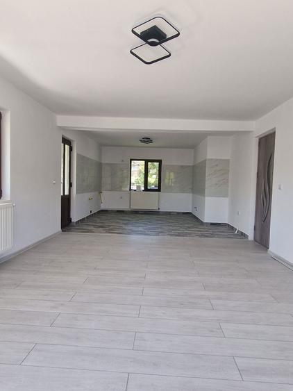Casa noua la cheie, toate utilitatile, curte amenajata - 4