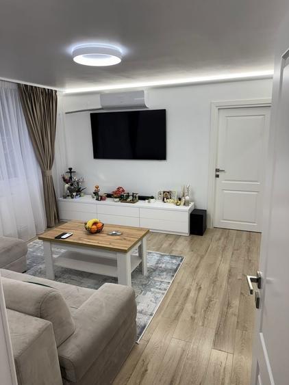 Apartament 3 camere republicii - 1