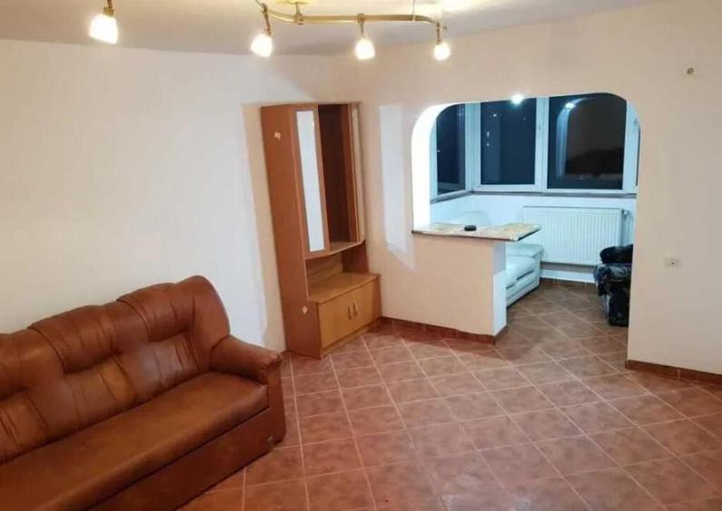 Apartament 3 camere, decomandat - zona Aurel Vlaicu - 3