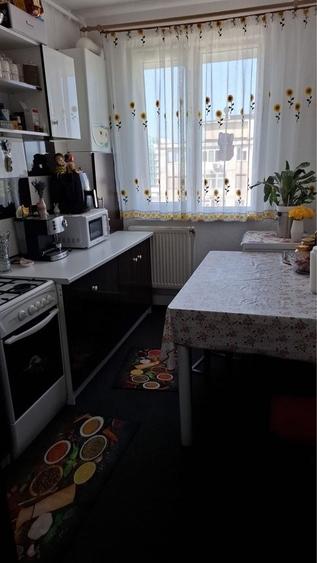 Apartament cu 2 camere semidecomandat în Onești