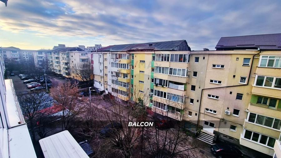 Apartament cu 3 camere plus boxa de vanzare pe strada Moldovei - 19