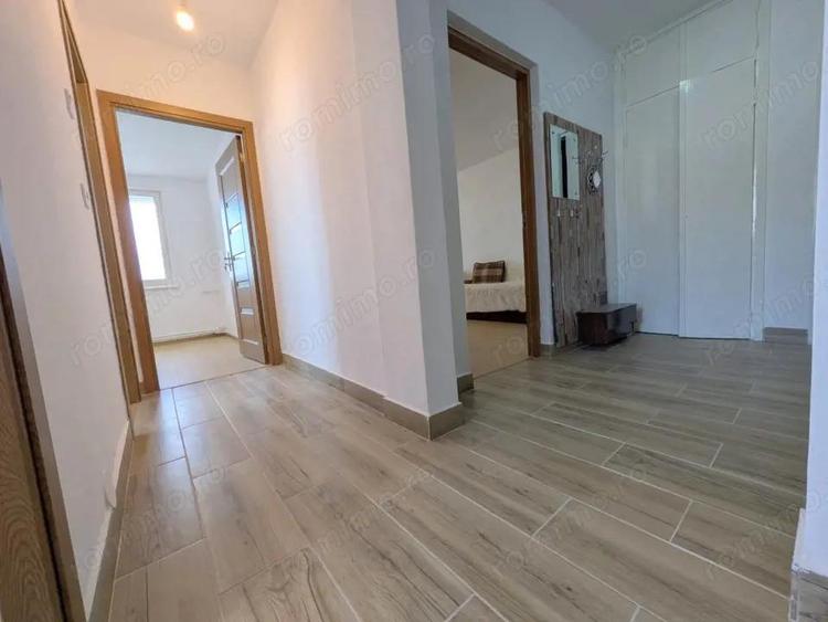 Orizont - STRADAL, Apart 2 cam decomandat, renovat, balcon lung - 12