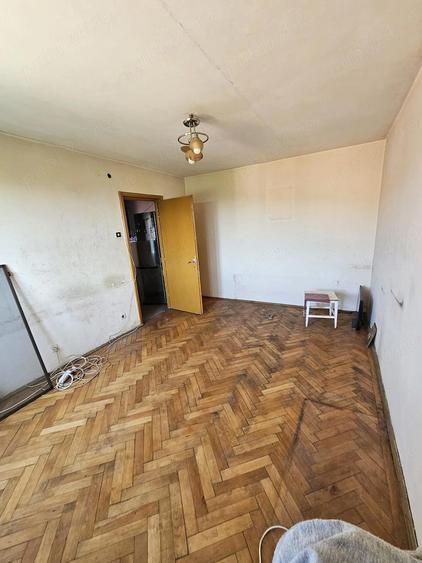 Apartament doua camere, zona 1 Mai - 4