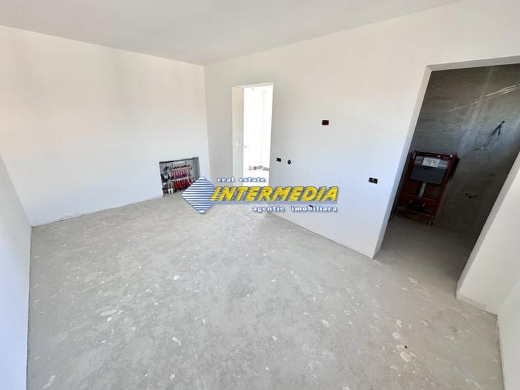 Casa noua in Cetate 4 camere teren 340 mp finisata 90 % - 7
