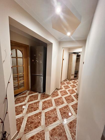 Apartament 3 camere,decomandat - 5