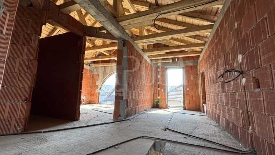 Casa 6 camere de vanzare in Apahida - 4