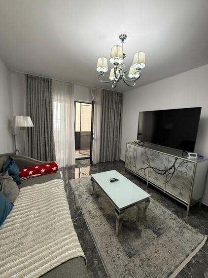 AP. 3 CAMERE SEMIMOBILAT, MUTARE IMEDIATA, PARCARE INCLUSA,COMISION 0% - 6