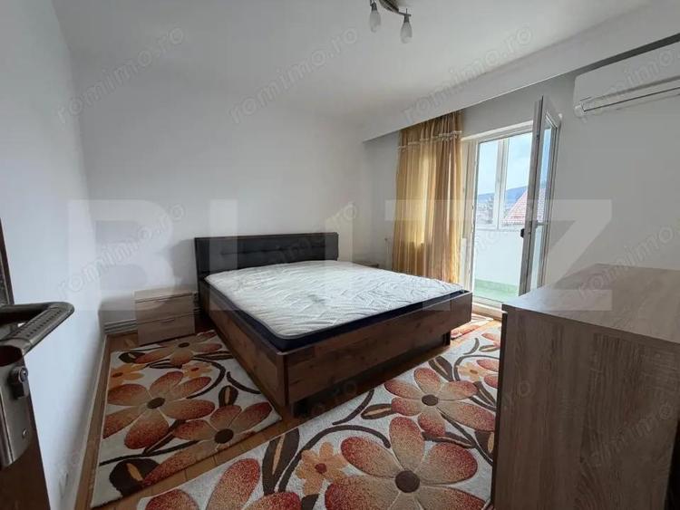 Apartament cu 3 camere de inchiriat, zona Bradet - 6