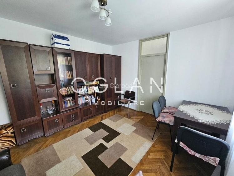 Apartament 3 camere, zona Cedonia