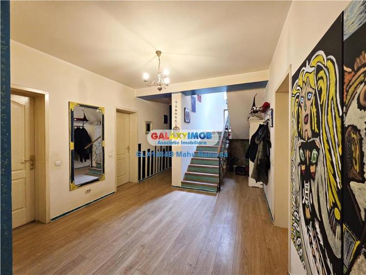 Casă cu 6 camere cu Teren 276 Mp în Est