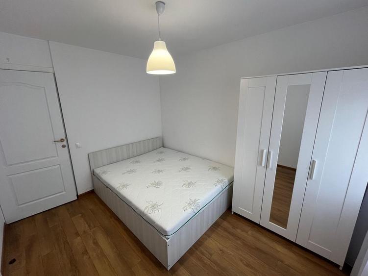 Apartament cu 3 camere decomandat în Stana