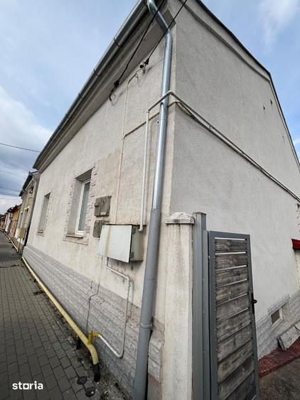 Casă cu 4 camere cu Teren 800 Mp în Simeria