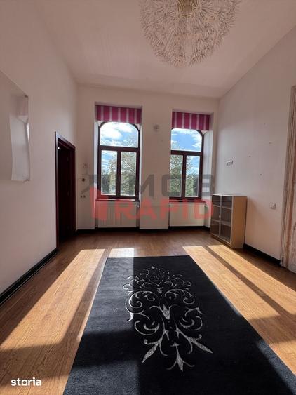Spațiu comercial, de 60 mp, în Central