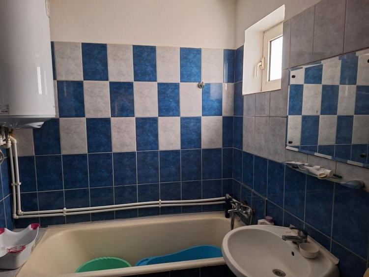 Apartament cu 3 camere decomandat în Tomis Nord