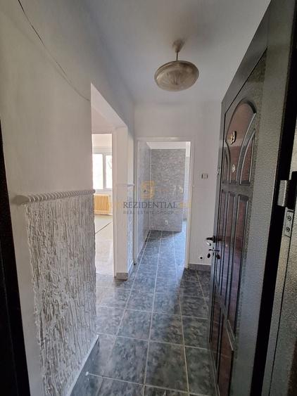 Apartament cu 2 camere decomandat în Apărătorii Patriei