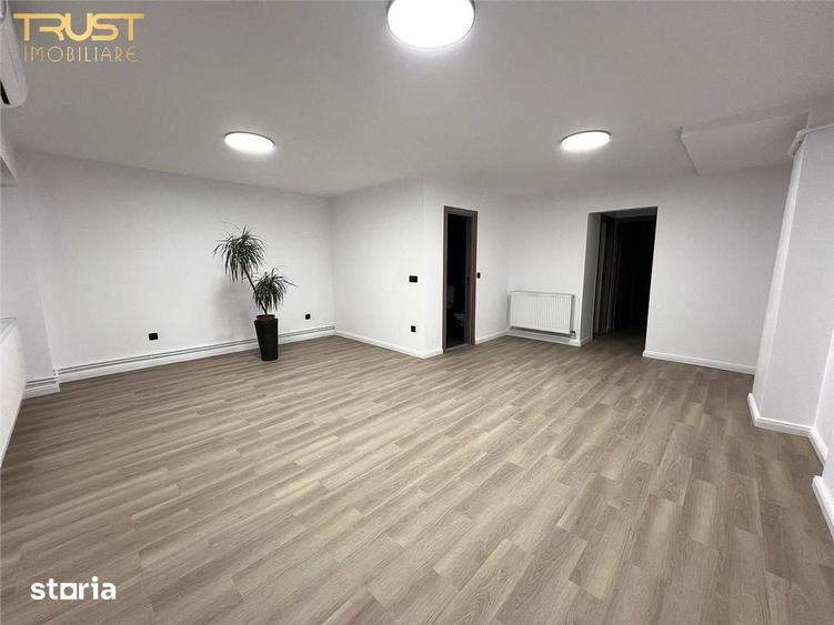 Apartament cu 3 camere în Decebal