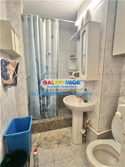 Apartament cu 2 camere semidecomandat, mobilat în Vitan