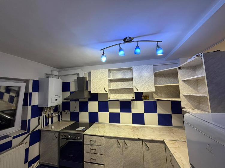Apartament cu 2 camere semidecomandat, mobilat în Nicolina