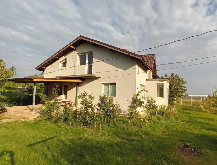Casă cu 3 camere cu Teren 4250 Mp în Moara Vlăsiei