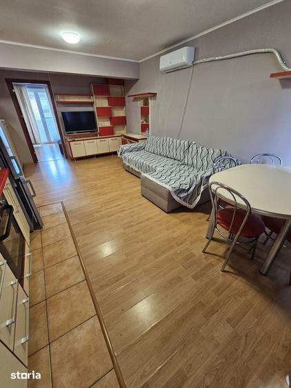 Apartament cu 3 camere în Florești
