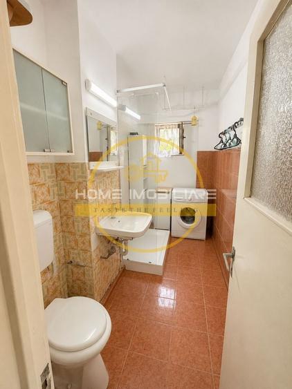 Apartament cu 3 camere decomandat în Baza 3