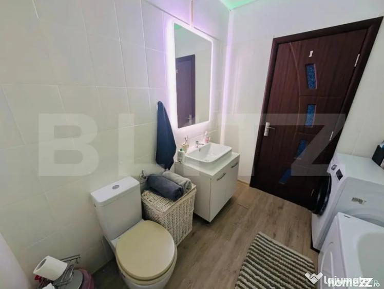 Apartament cu 3 camere decomandat în Sânpetru