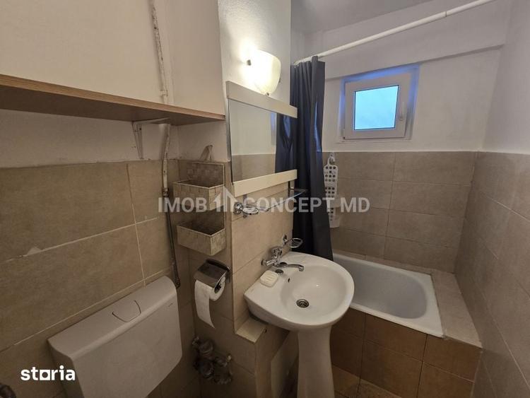 Garsonieră decomandată în Malu Roșu