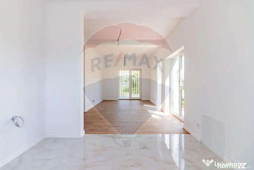 Casă cu 4 camere cu Teren 450 Mp în Săbăreni