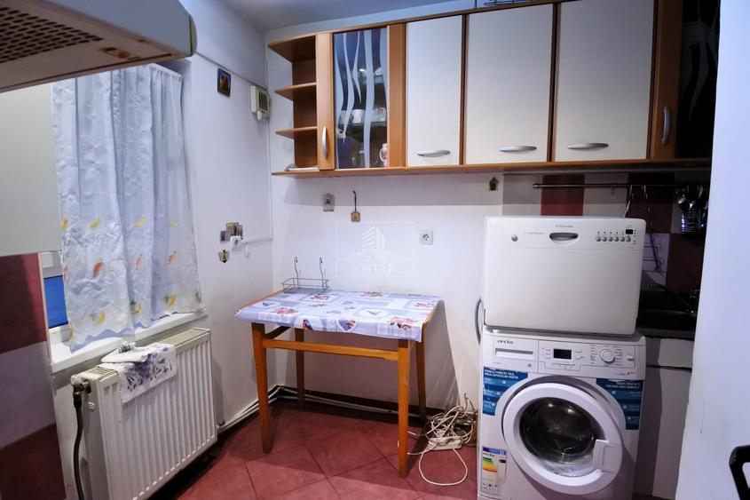 Apartament cu 3 camere decomandat în Republicii
