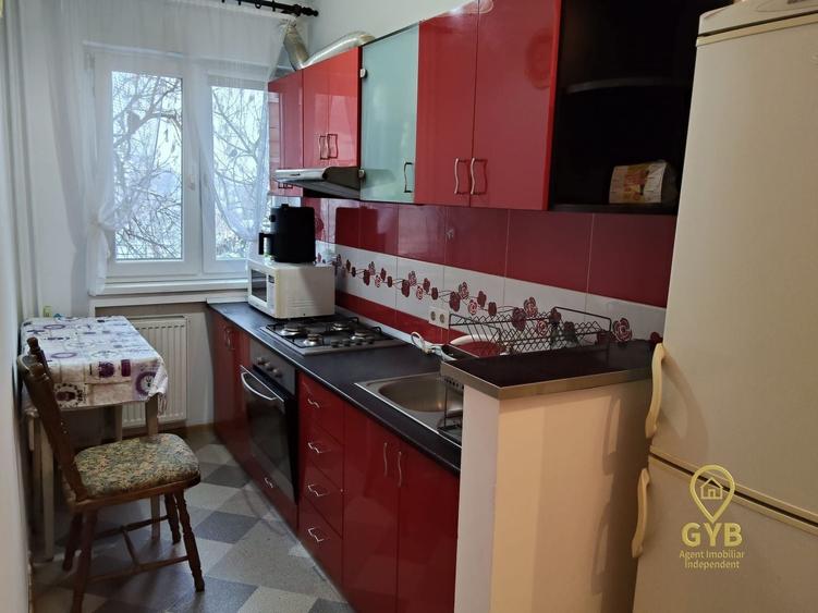 Apartament cu 2 camere semidecomandat, mobilat în Valenta