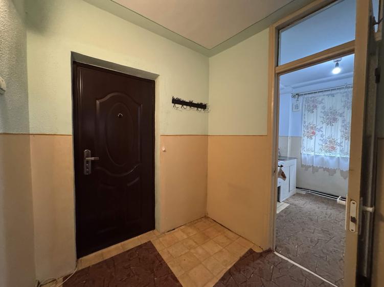 Apartament cu 2 camere semidecomandat în Ultracentral