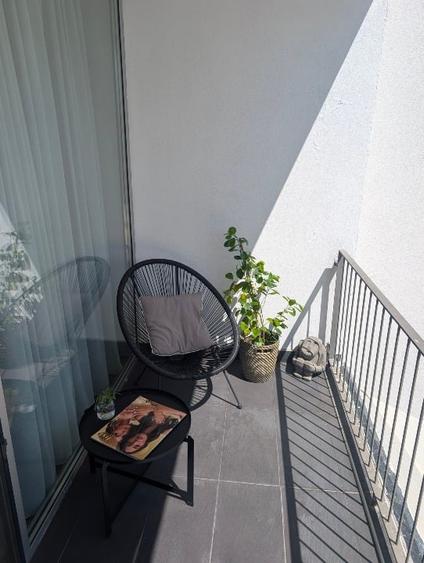 Apartament cu 3 camere decomandat, mobilat în P-ța Victoriei