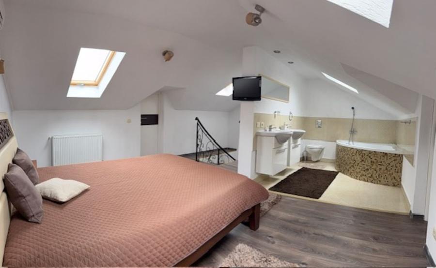 VICTORIEI (Zona Marul de Aur) apartament pe 2nivele finisat! - 16