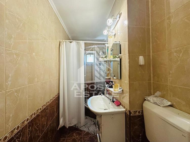 Apartament cu 2 camere semidecomandat, mobilat în Fortuna