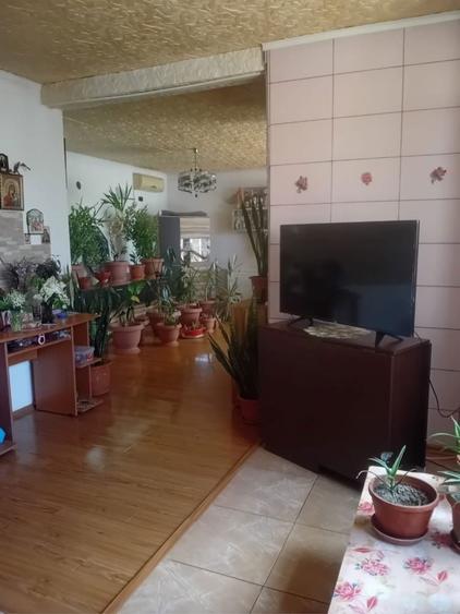 Casa de vanzare P+M cu garaj - 4