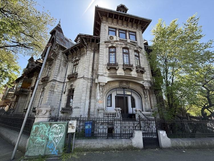 Vand apartament 4 camere - 1