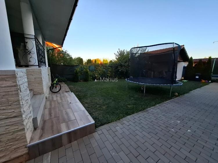 Proprietar vând apartament la Casa 5 camere Cetate