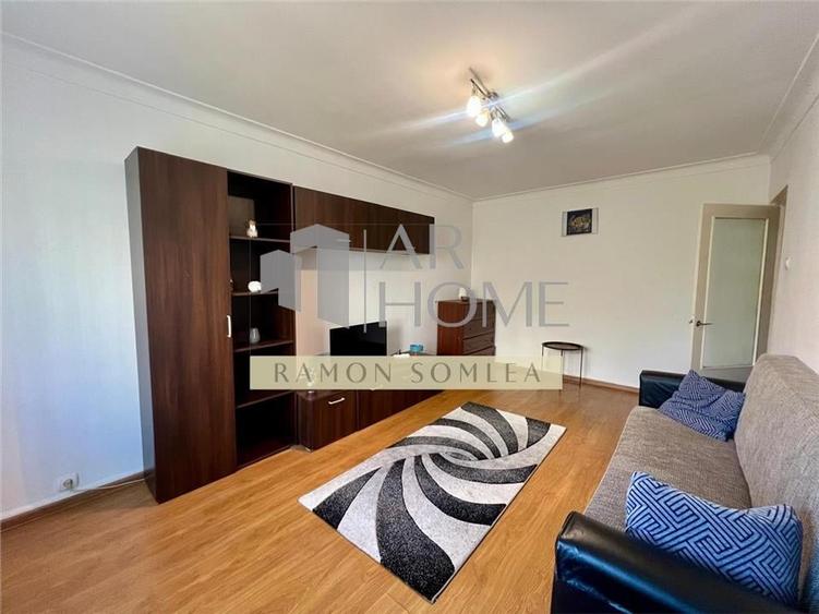 Inchiriere apartament 3 camere, zona Penes Curcanul, Ploiesti - 2