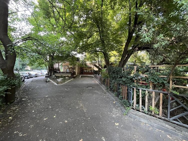 Baba Novac, Cinema Gloria, inchiriere spatiu comercial - 1