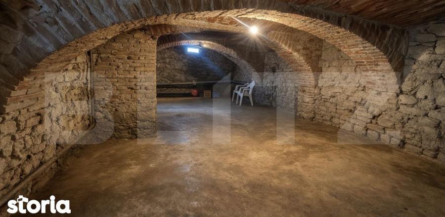 Casa in stil sasesc COMPLET renovata | 180 mp utili | 900 mp teren | C - 6