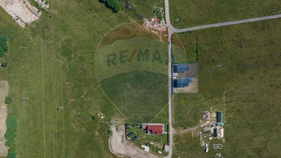 Teren Bran - Sohodol intrare 1050-4800mp - 11