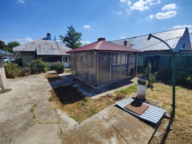 Vand proprietate cu 2 case in Comuna Manastirea, Calara?i - 4