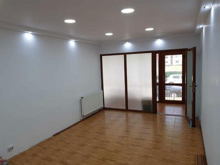 De inchiriat spatiu comercial - birouri - strada Traian - Vaslui - 7