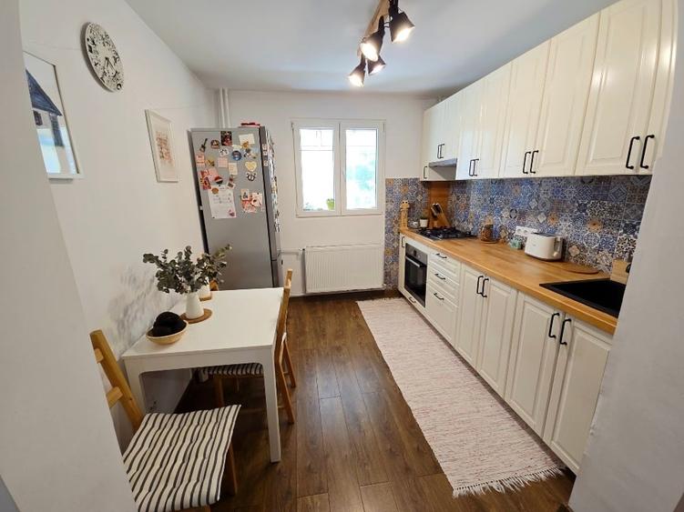 3 camere decomandat, 2 bai, renovat 2020 – Teiul Doamnei, zona linistita - 1